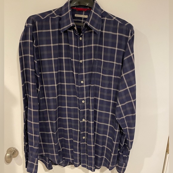 Mason’s - Made in Italy - Men’s button down in navy plaid. - Picture 1 of 4